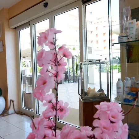 Hotell Londra Milano Marittima