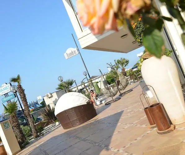 Hotel Londra Milano Marittima